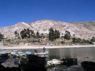 copacabana-ilha-do-Sol-lago-titicaca copacabana-ilha-do-Sol-lago-titicaca