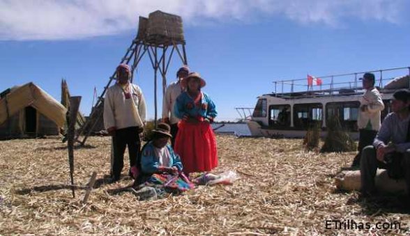 Ilha dos Uros em Puno Ilha dos Uros em Puno