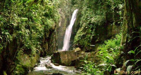 chegando-cachoeira-das-andorinhas-petar-nucleo-santana chegando-cachoeira-das-andorinhas-petar-nucleo-santana