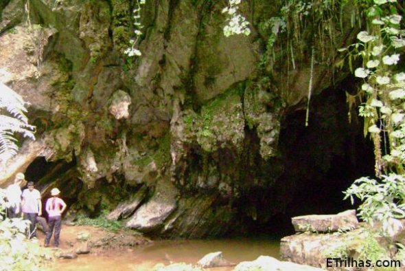 entrada-caverna-agua-suja-petar-nucleo-santana entrada-caverna-agua-suja-petar-nucleo-santana