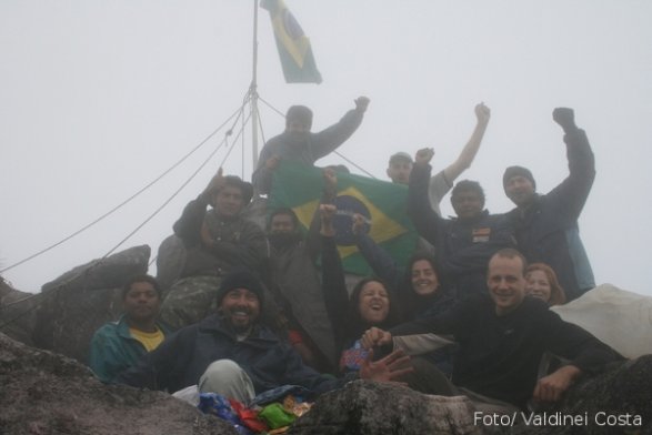 A conquista do ponto mais alto do Brasil A conquista do ponto mais alto do Brasil