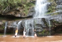 Brincando na cachoeira Erva Doce - Senges -PR -  Vale do Itararé