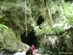 entrada-caverna-cafezal-petar-nucleo-santana